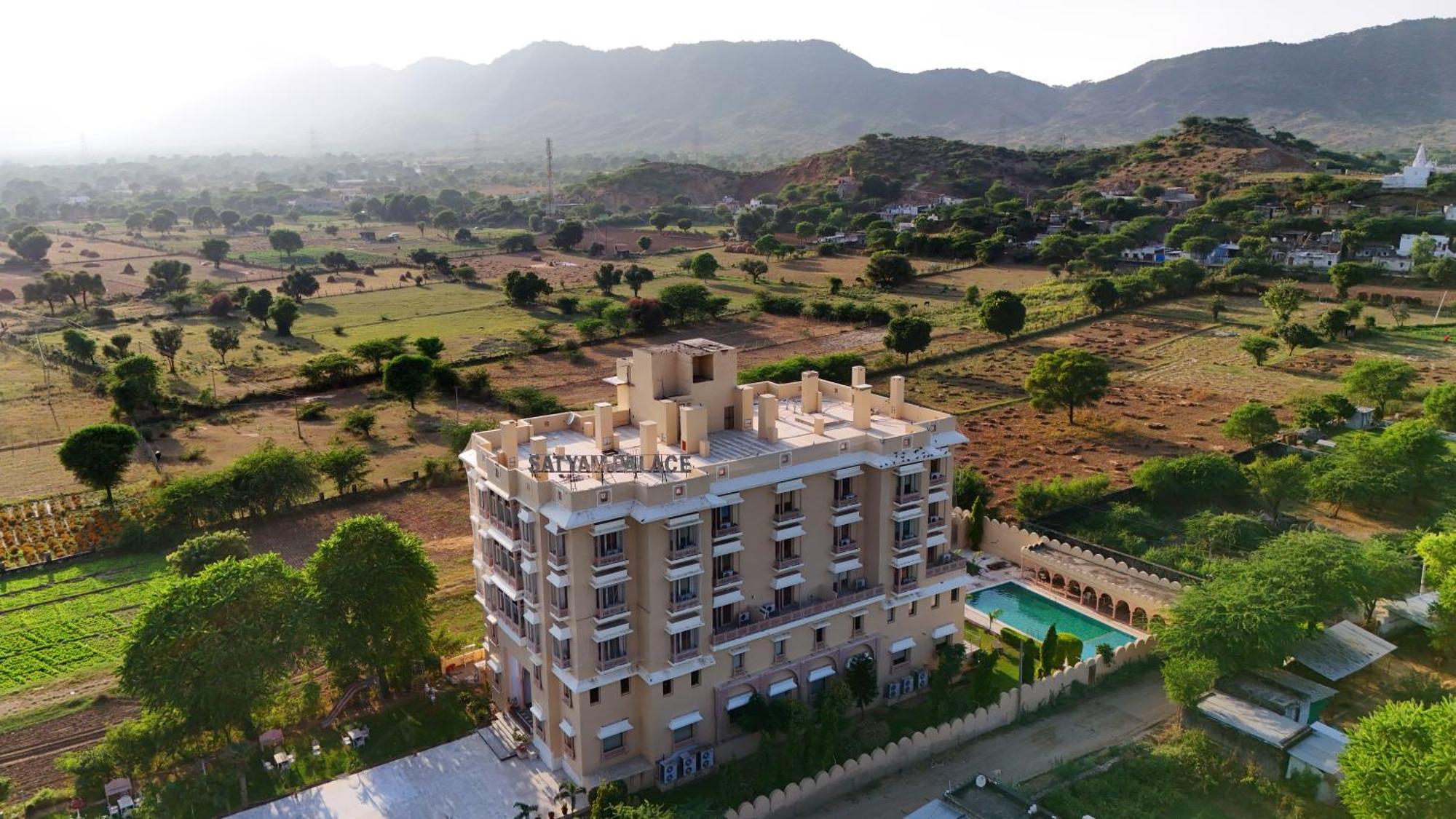 Satyam Palace Resort Pushkar Exterior photo