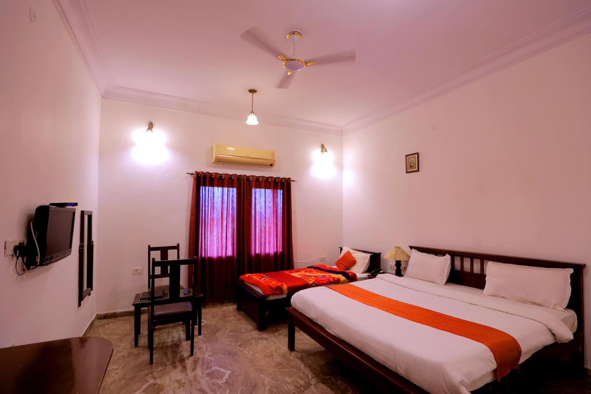 Satyam Palace Resort Pushkar Exterior photo